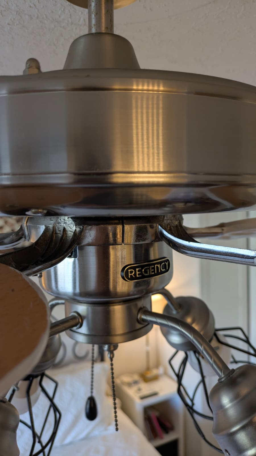 Ceiling fan deep detail